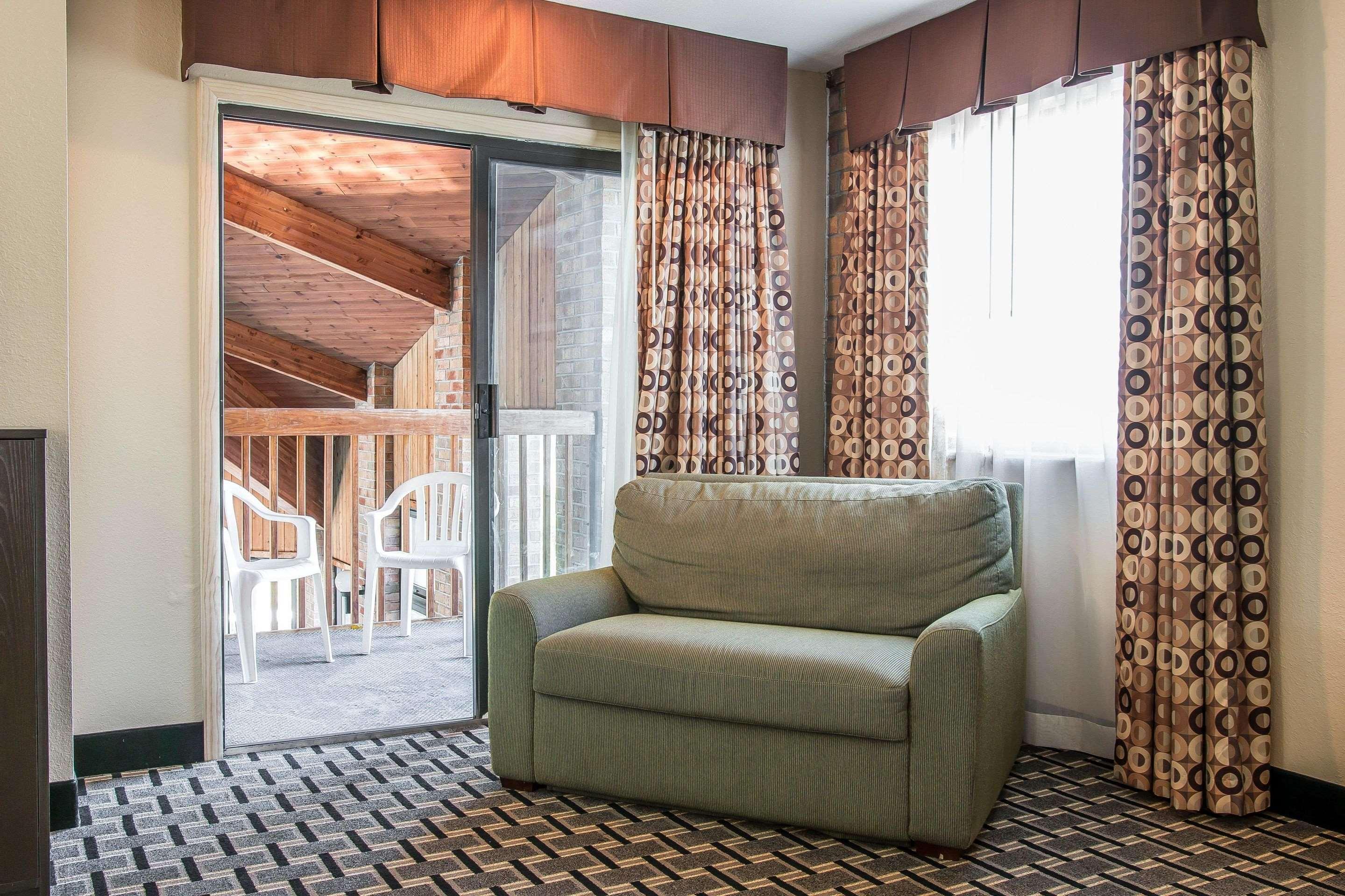 Quality Inn Grand Rapids South-Byron Center Cutlerville Exterior foto