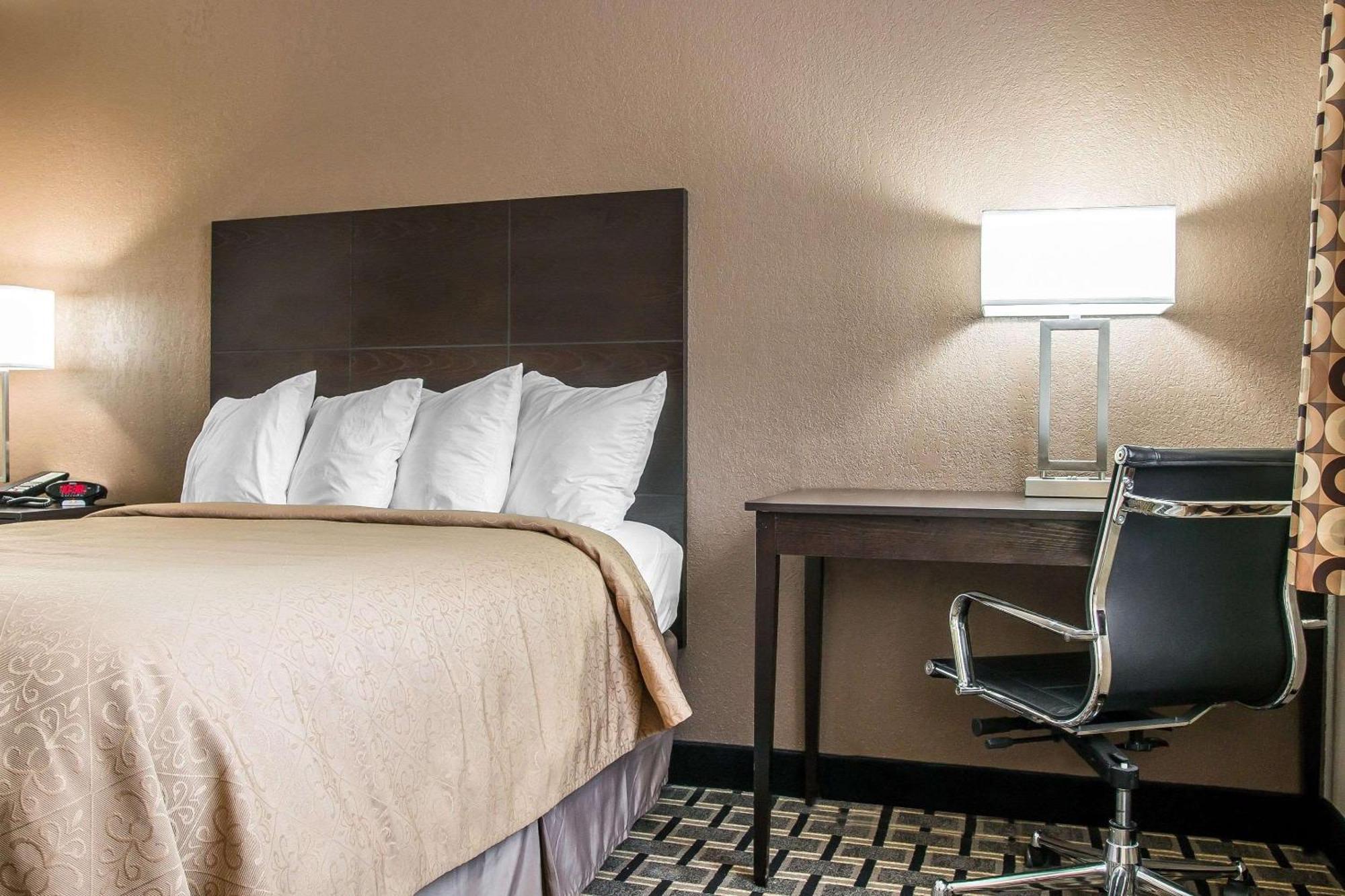 Quality Inn Grand Rapids South-Byron Center Cutlerville Exterior foto